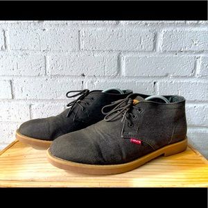 Men’s 9.5 Levi’s Sonoma Chukka Boots